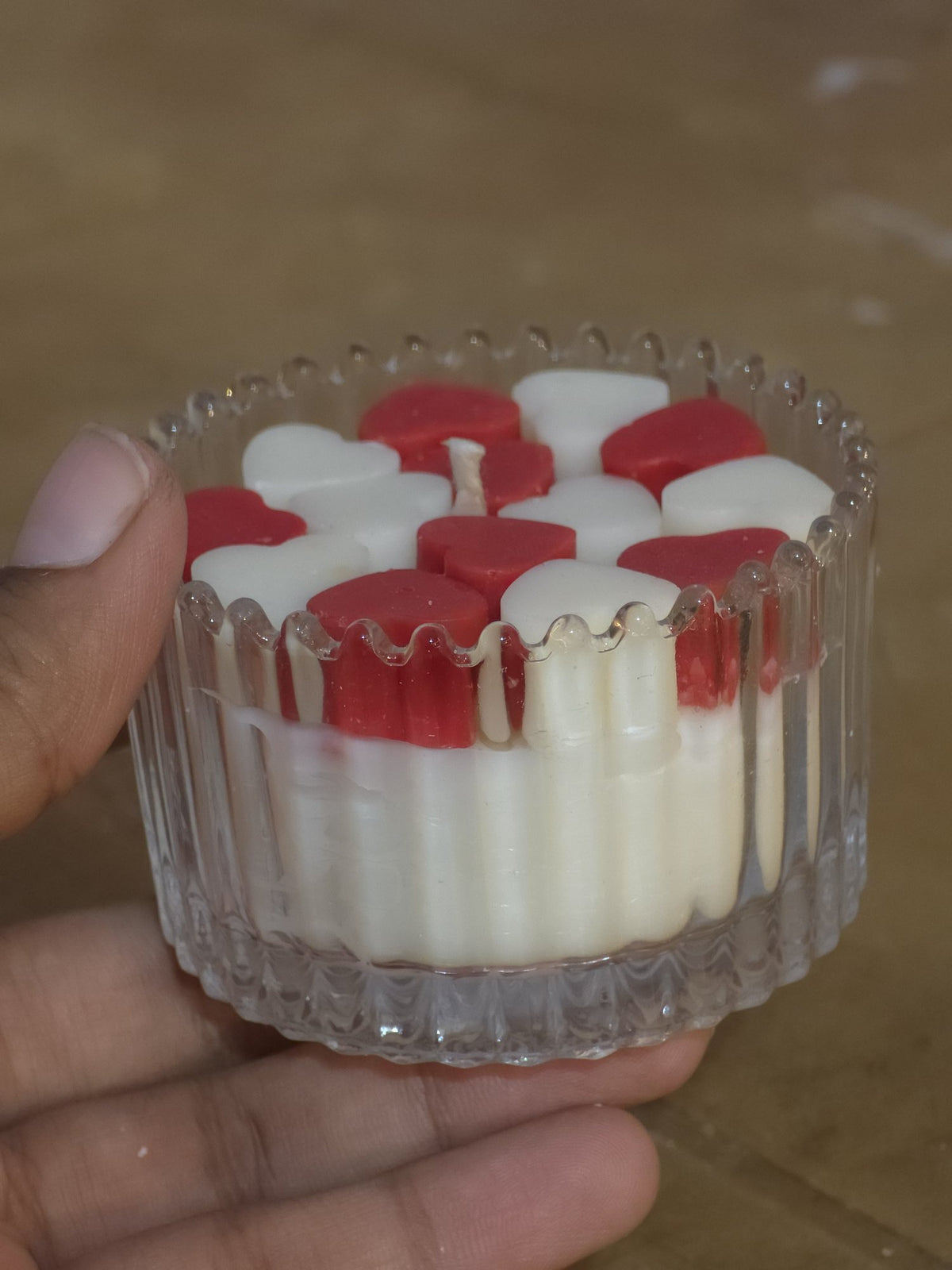 Heart Bowl Candle - Red & White – view 2